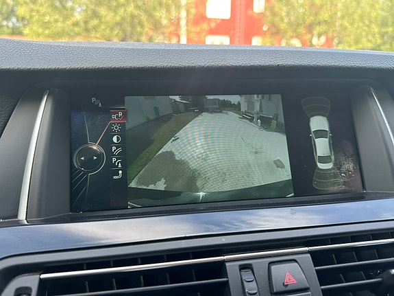 BMW 520d 4 of 10