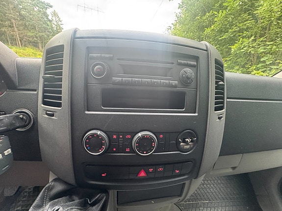 Volkswagen Crafter 35 12 of 16