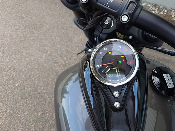 Harley-Davidson Fat Bob 114 2 of 6
