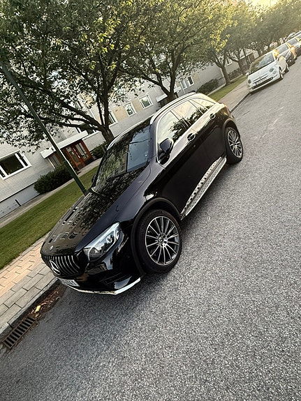 Mercedes-Benz GLC220 d 5 of 6
