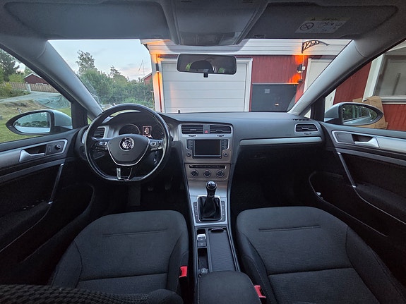 Volkswagen Golf VII 4 of 10