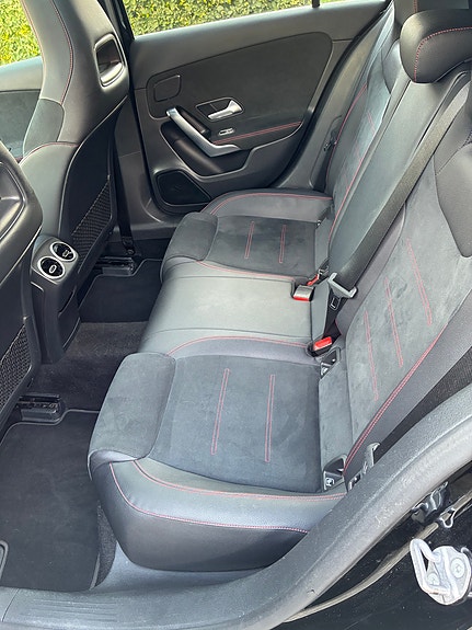 Mercedes-Benz A180 6 of 11