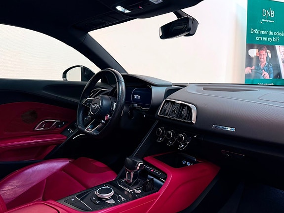 Audi R8 12 of 21