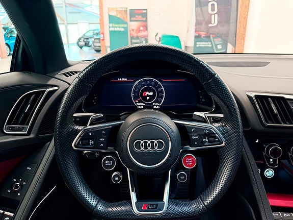 Audi R8 14 of 21