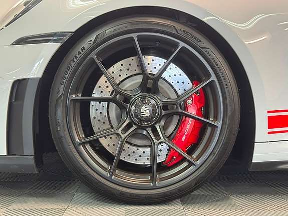 Porsche 911 6 of 20