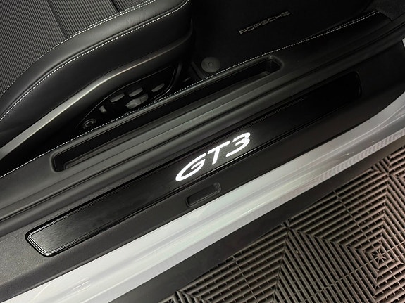 Porsche 911 12 of 20