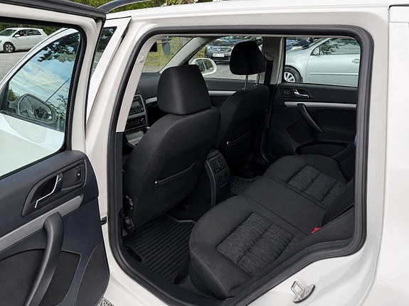 Skoda Octavia 14 of 19