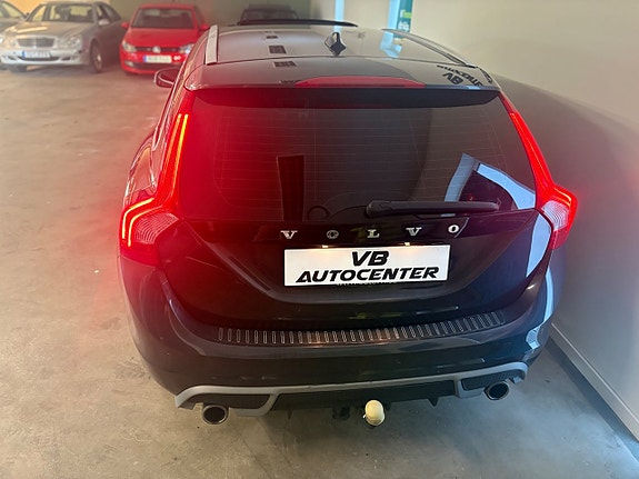 Volvo V60 25 of 25