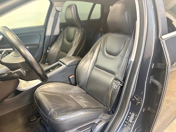 Volvo V60 19 of 25