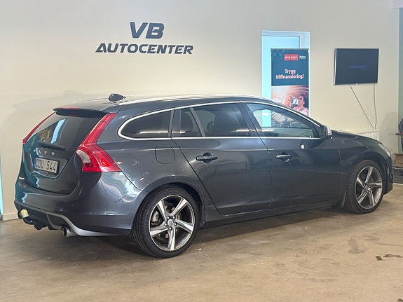 Volvo V60 3 of 25