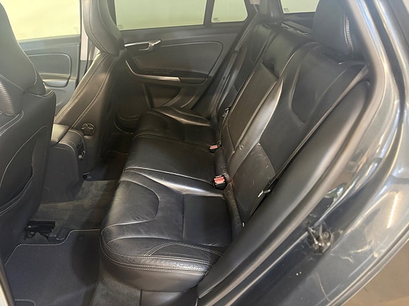 Volvo V60 20 of 25