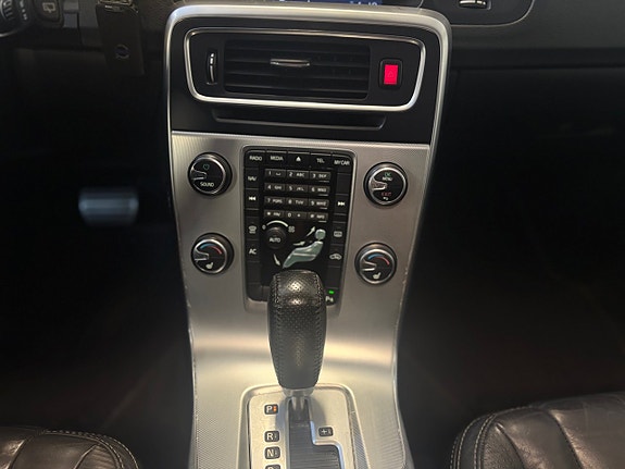 Volvo V60 15 of 25