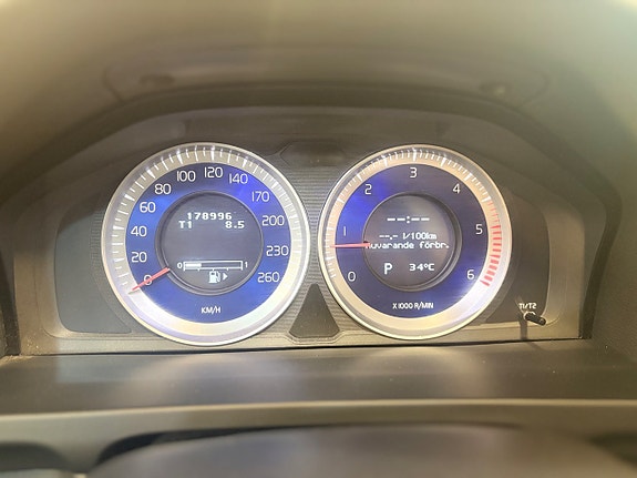 Volvo V60 17 of 25