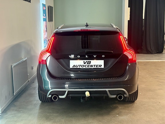 Volvo V60 4 of 23