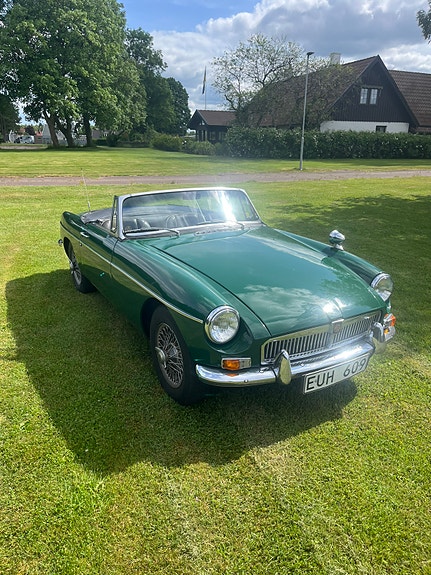 MG MGB 2 of 7