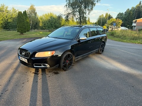 Volvo V70 6 of 9