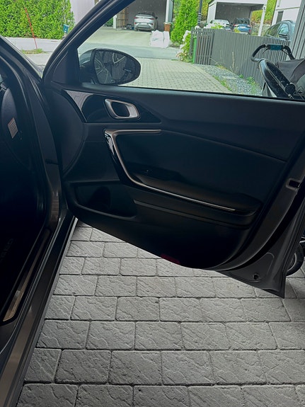Kia Ceed 15 of 20