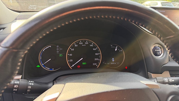 Lexus CT200h 11 of 13