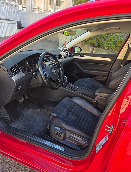 Volkswagen Passat 3 of 3