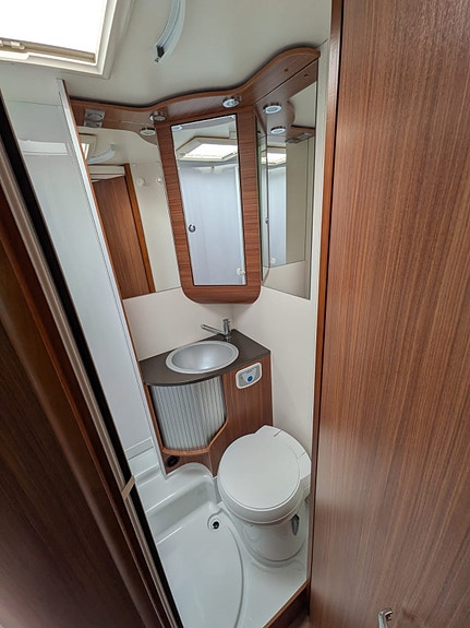 Adria Matrix M 680 SP 12 of 12