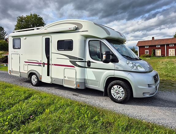 Adria Matrix M 680 SP 2 of 12