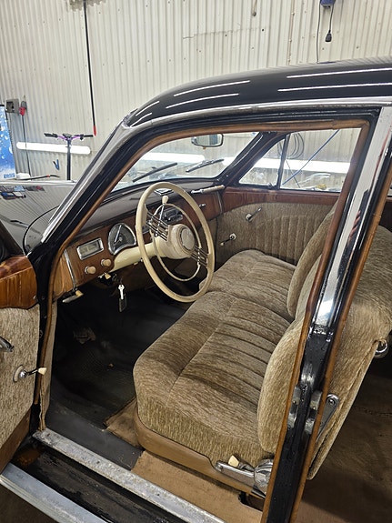 BMW 502 5 of 16