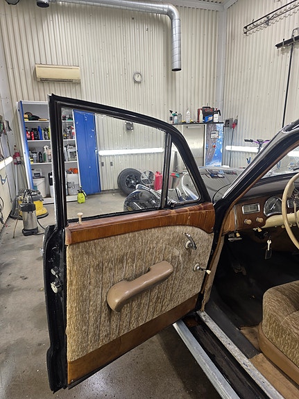 BMW 502 12 of 16