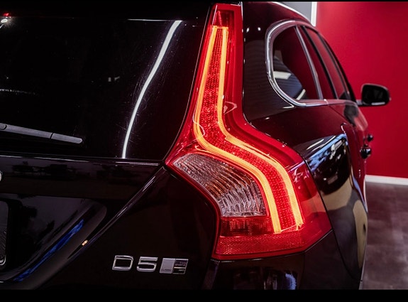 Volvo V60 13 of 15