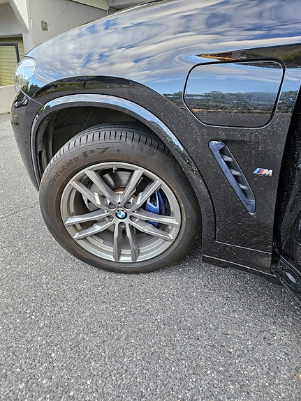 BMW X3 2 of 6