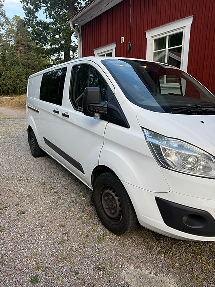 Ford Transit Custom 4 of 4