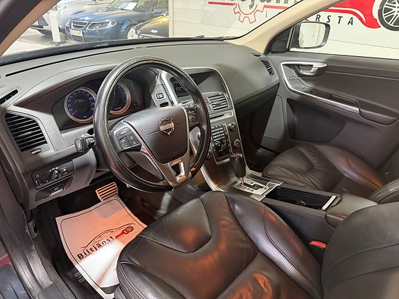 Volvo XC60 6 of 9