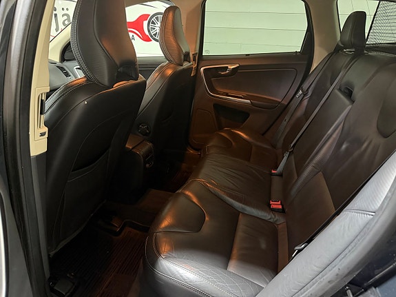 Volvo XC60 9 of 9