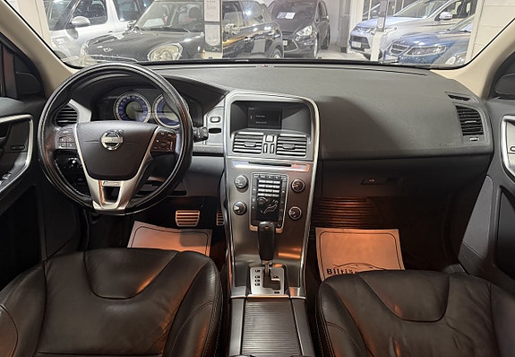 Volvo XC60 8 of 9