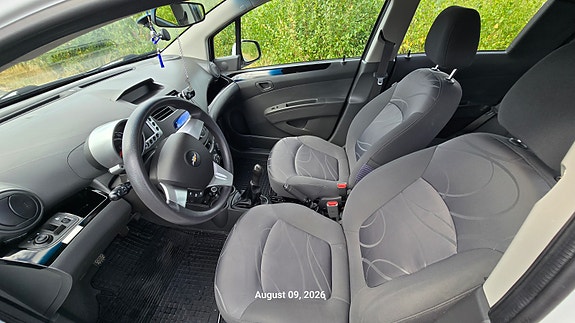 Chevrolet Spark 6 of 8