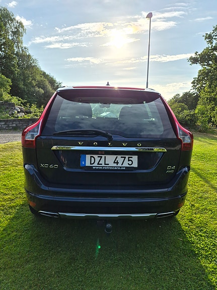 Volvo XC60 3 of 6