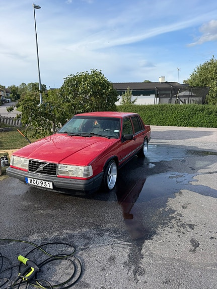 Volvo 740 2 of 8