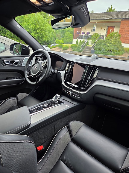 Volvo XC60 7 of 8