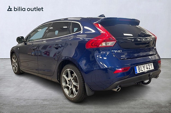 Volvo V40 4 of 27
