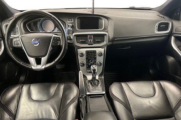 Volvo V40 14 of 27