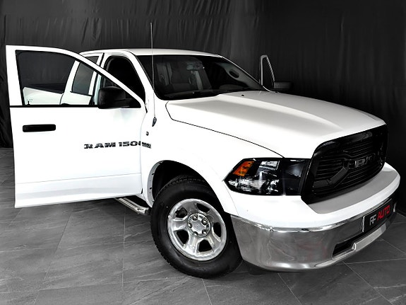 Dodge RAM 1500 4 of 30