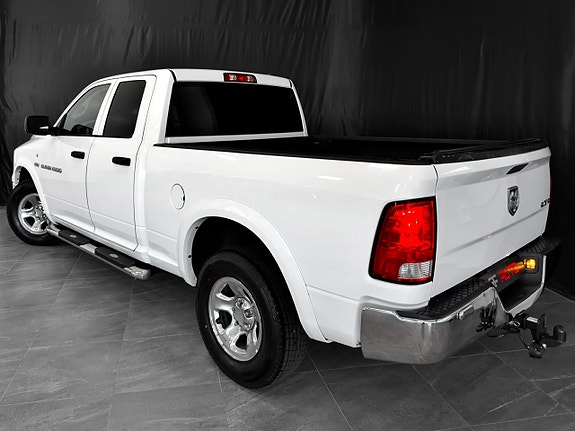 Dodge RAM 1500 13 of 30