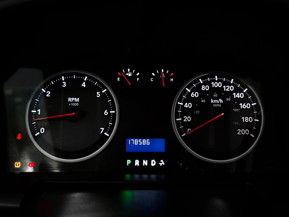 Dodge RAM 1500 24 of 30