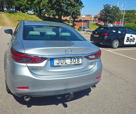 Mazda 6 4 of 8