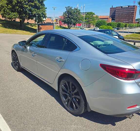 Mazda 6 3 of 8