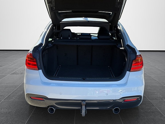 BMW 320d 20 of 30