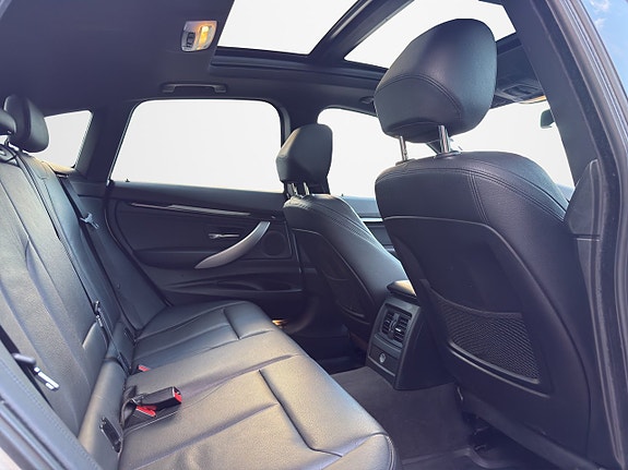 BMW 320d 19 of 30