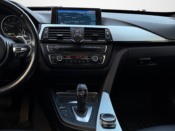 BMW 320d 29 of 30