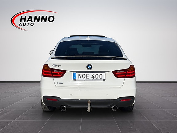 BMW 320d 4 of 30