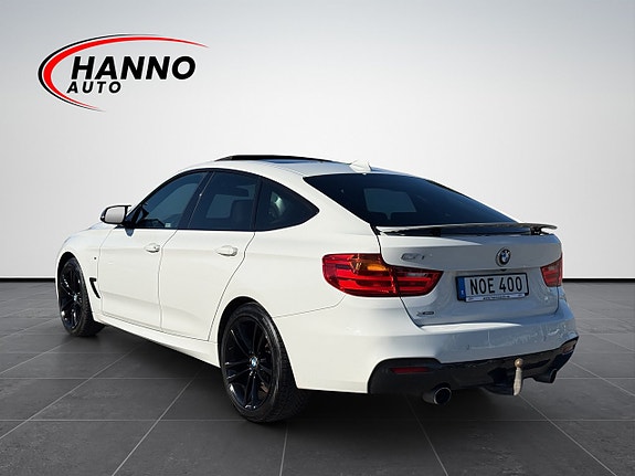 BMW 320d 3 of 30