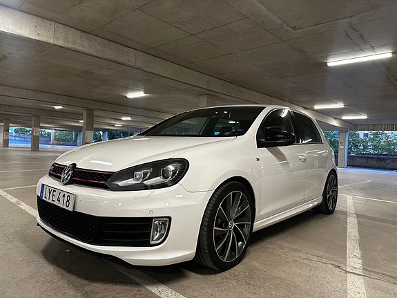 Volkswagen Golf VI 3 of 15
